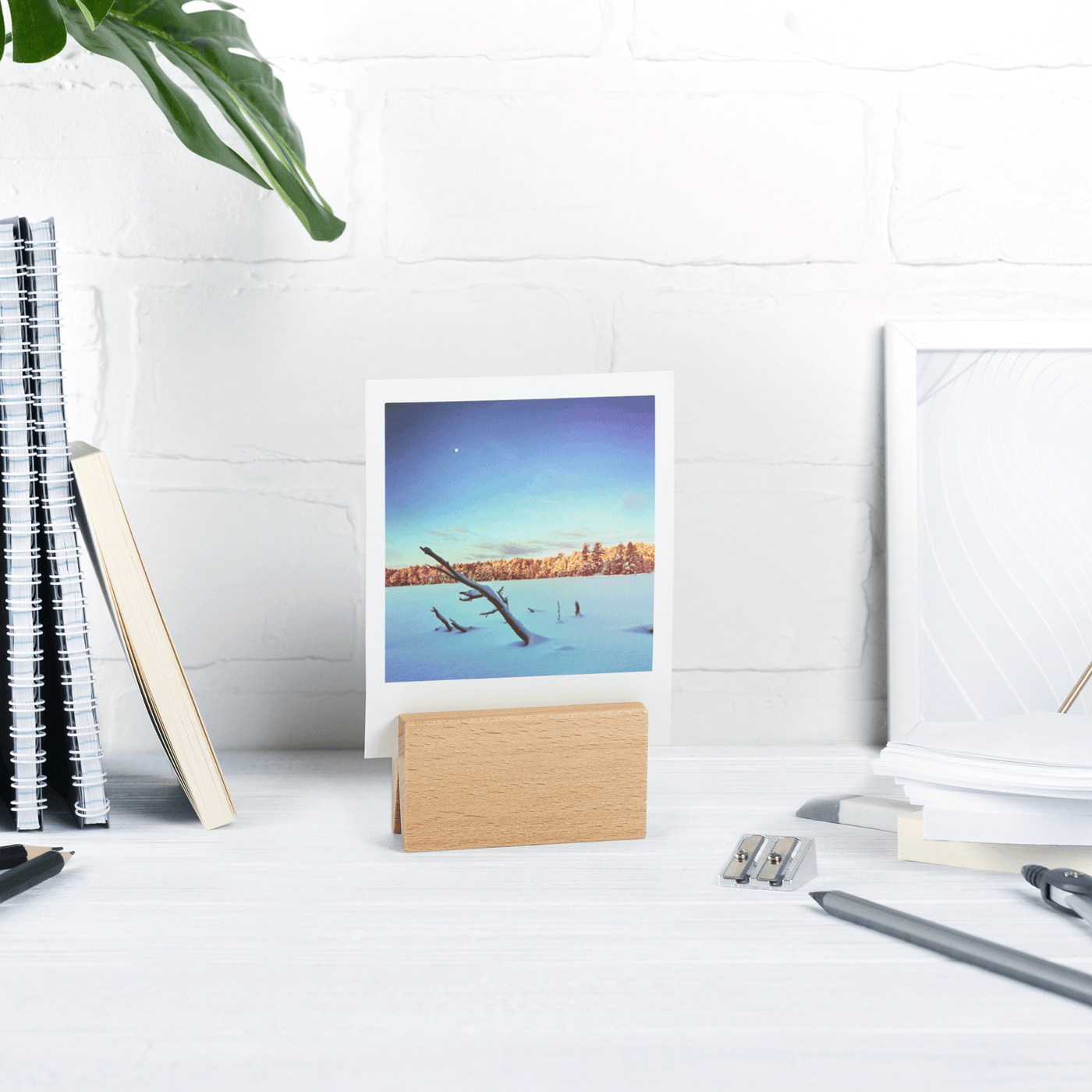 PiNCH Frame | Miniature Magnetic Frame | Well Made